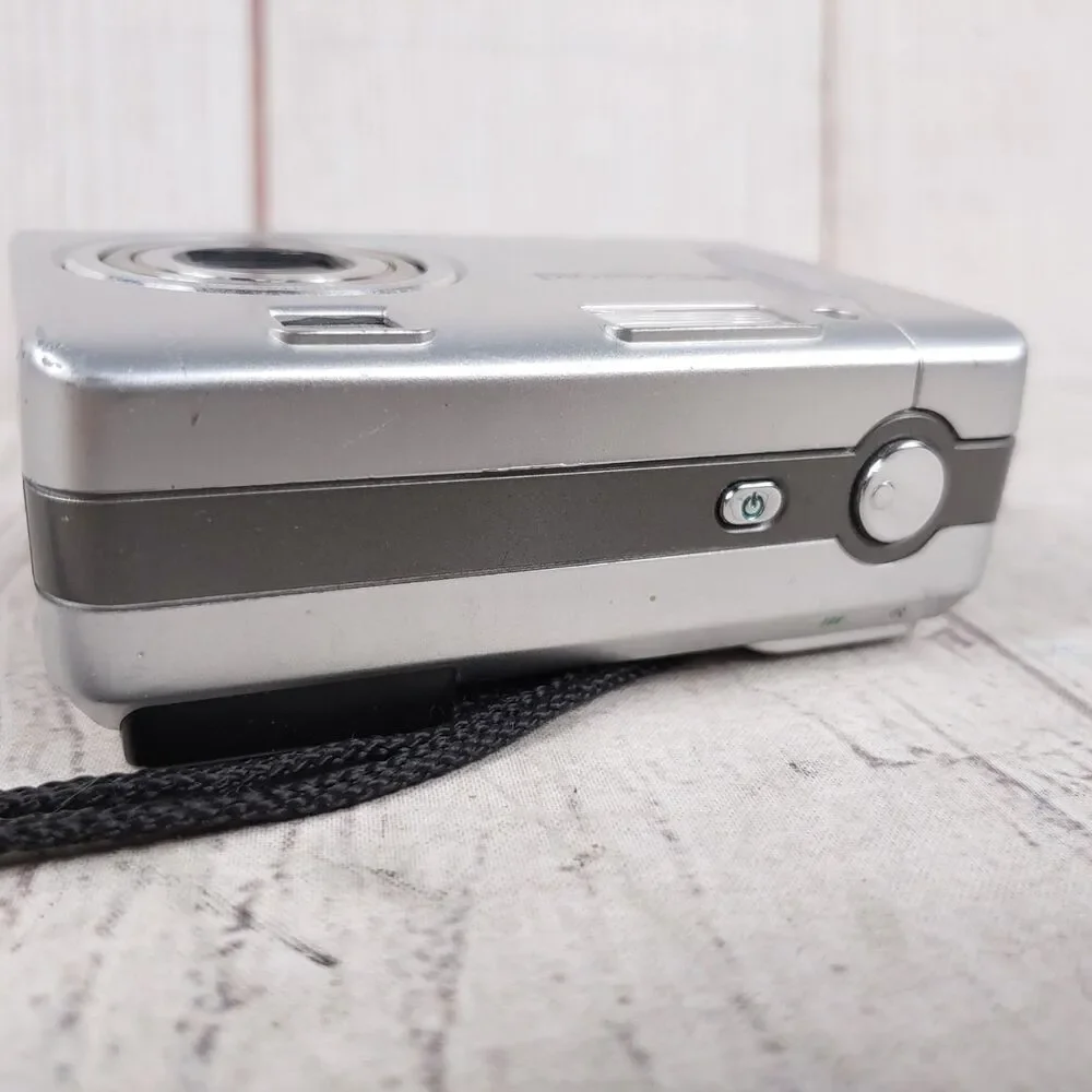 Polaroid PDC 5355 5.3MP Compact Digital Camera SILVER, 3365 Y2K - TESTED WORKING